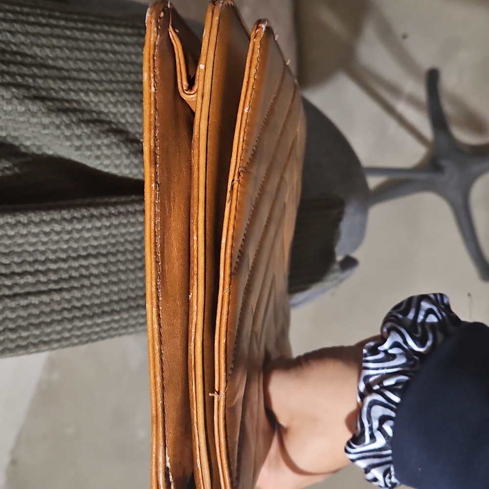 Timeless Classic Quilted Chevron Leather Shoulder Bag - Picture 6 of 11